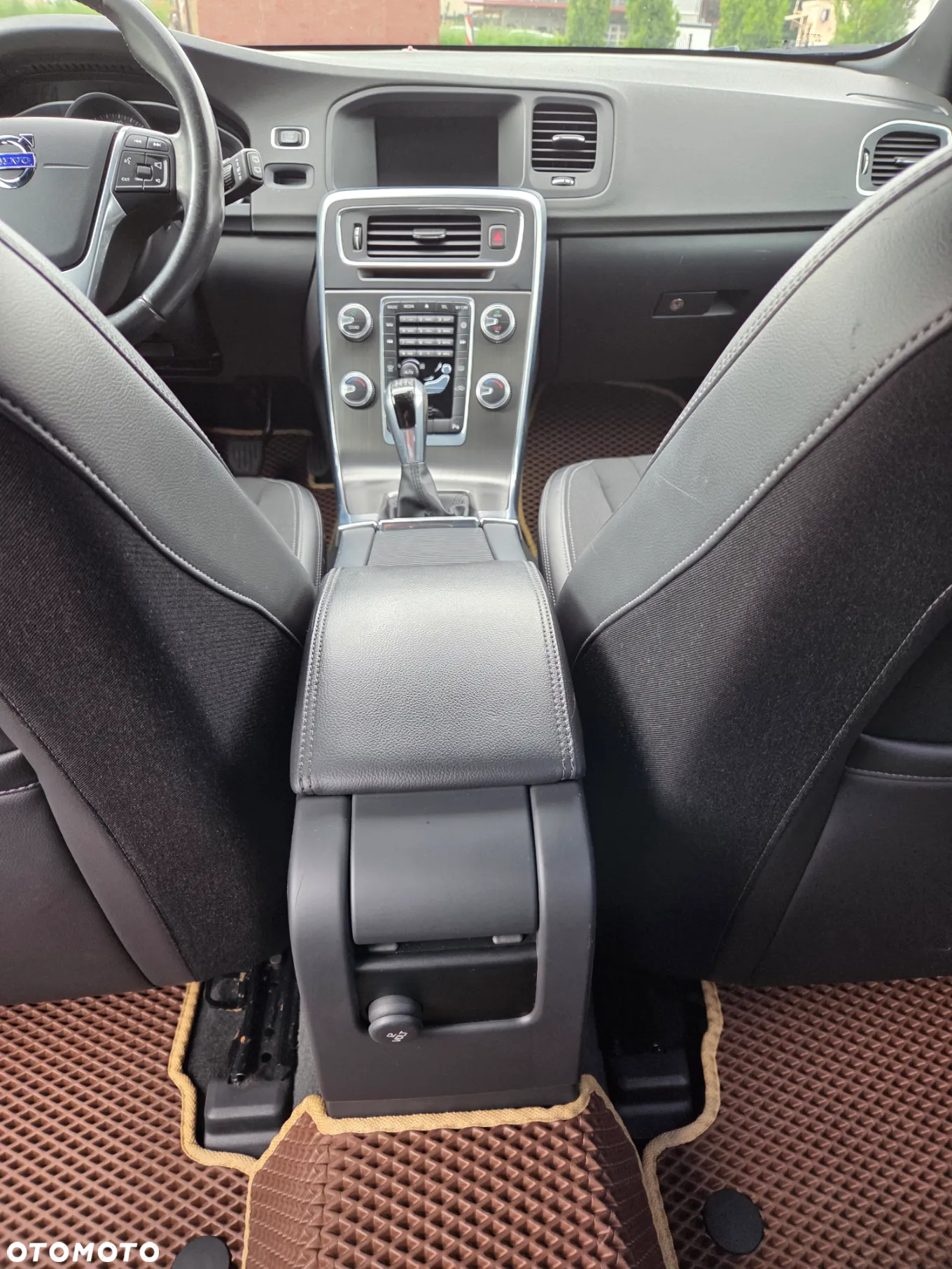 Volvo V60 D3 Momentum - 31