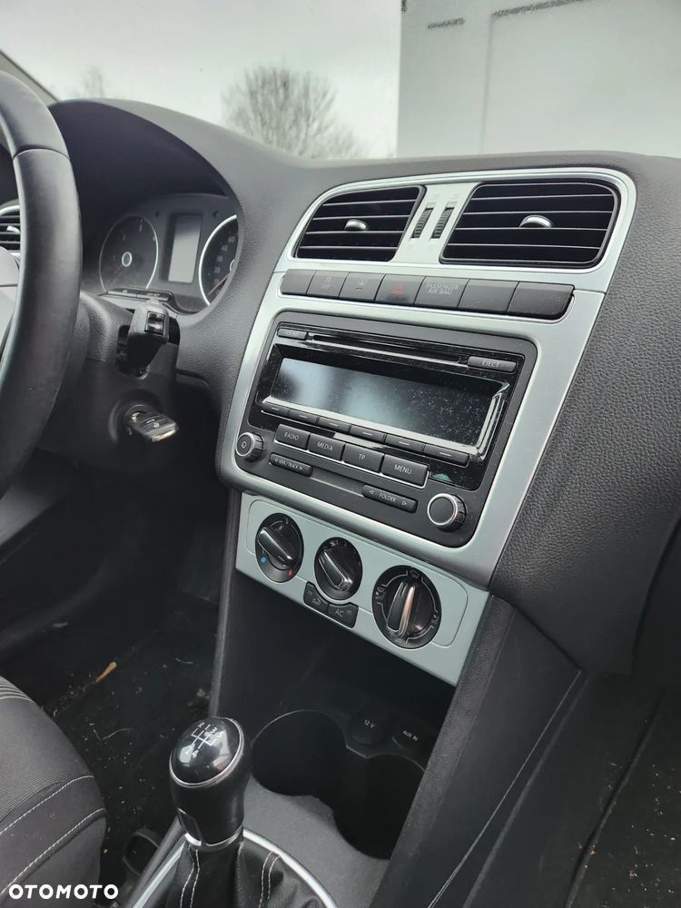 Volkswagen Polo 1.6 TDI MATCH - 9