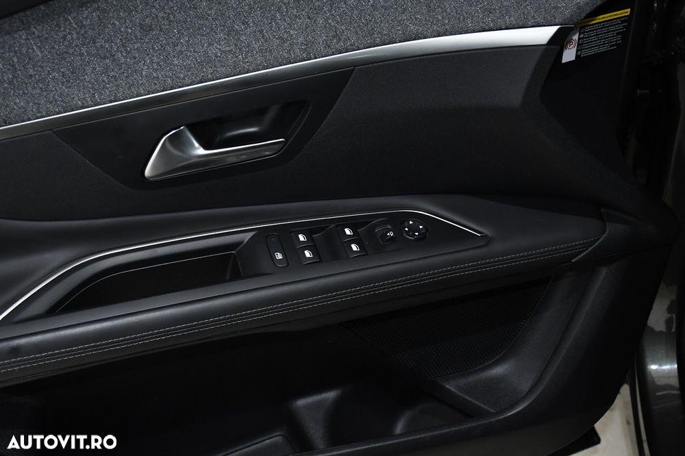 Peugeot 3008 PureTech 130 Stop & Start Allure - 22