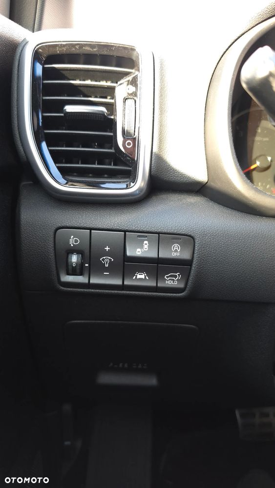 Kia Sportage - 16