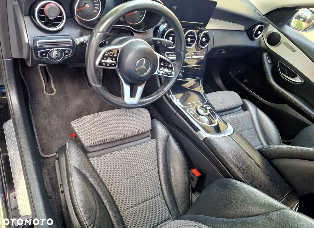 Mercedes-Benz Klasa C 180 9G-TRONIC - 16