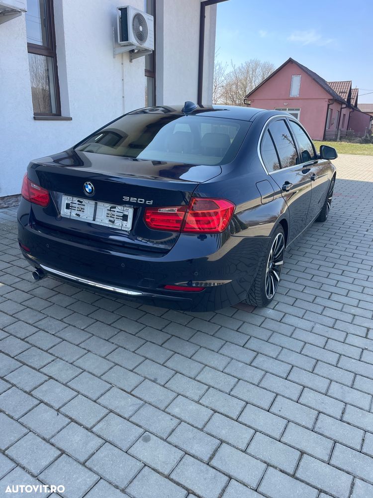 BMW Seria 3 320d Aut. Luxury Line - 4