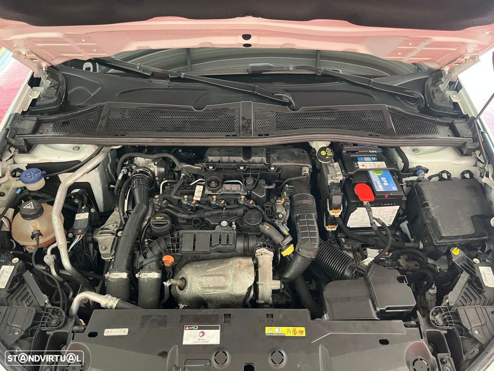 Peugeot 308 1.5 BlueHDi Allure Pack EAT8 - 27