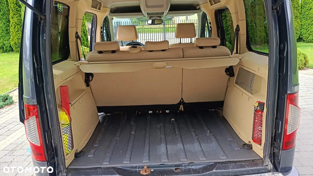Ford Transit Connect - 12