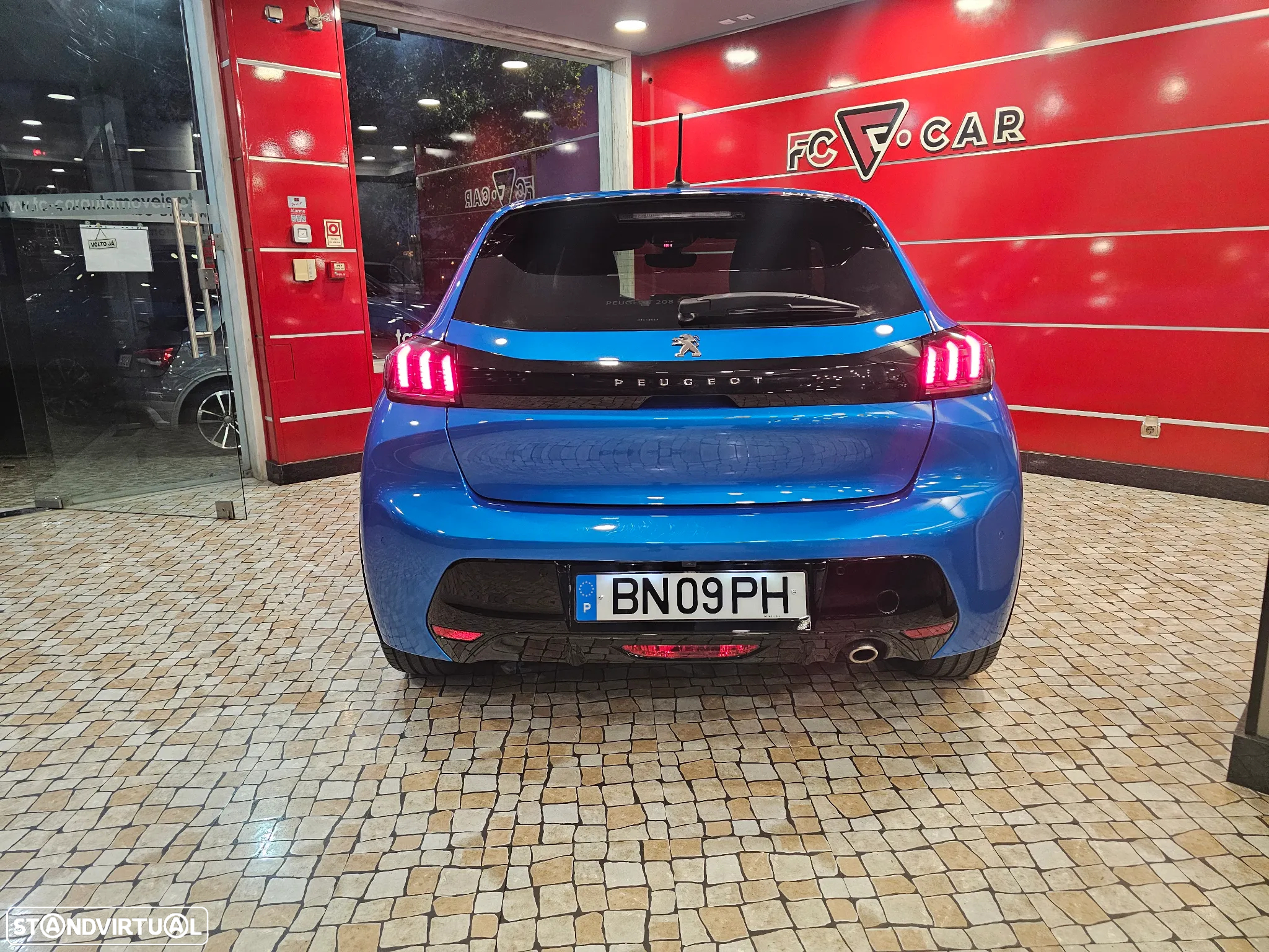 Peugeot 208 1.2 PureTech GT Line - 27