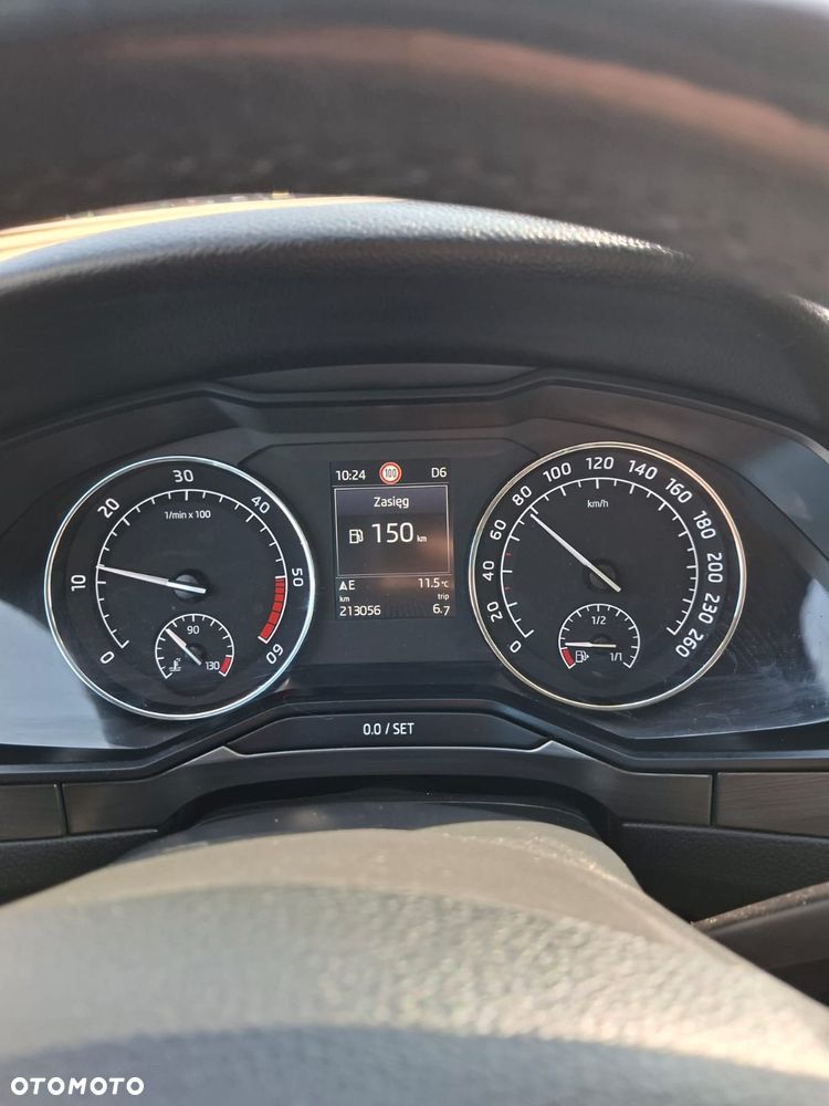 Skoda Superb 2.0 TDI Style DSG - 8