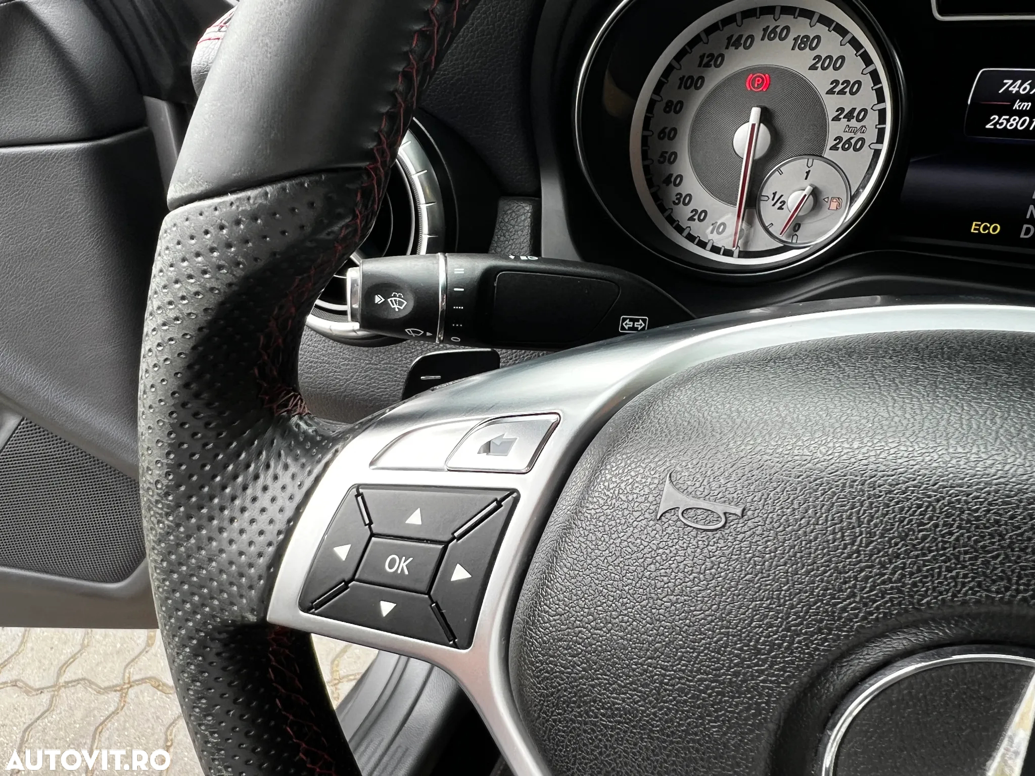 Mercedes-Benz CLA 250 4MATIC Aut. - 25