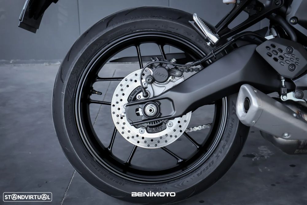 Yamaha MT-07 - 15