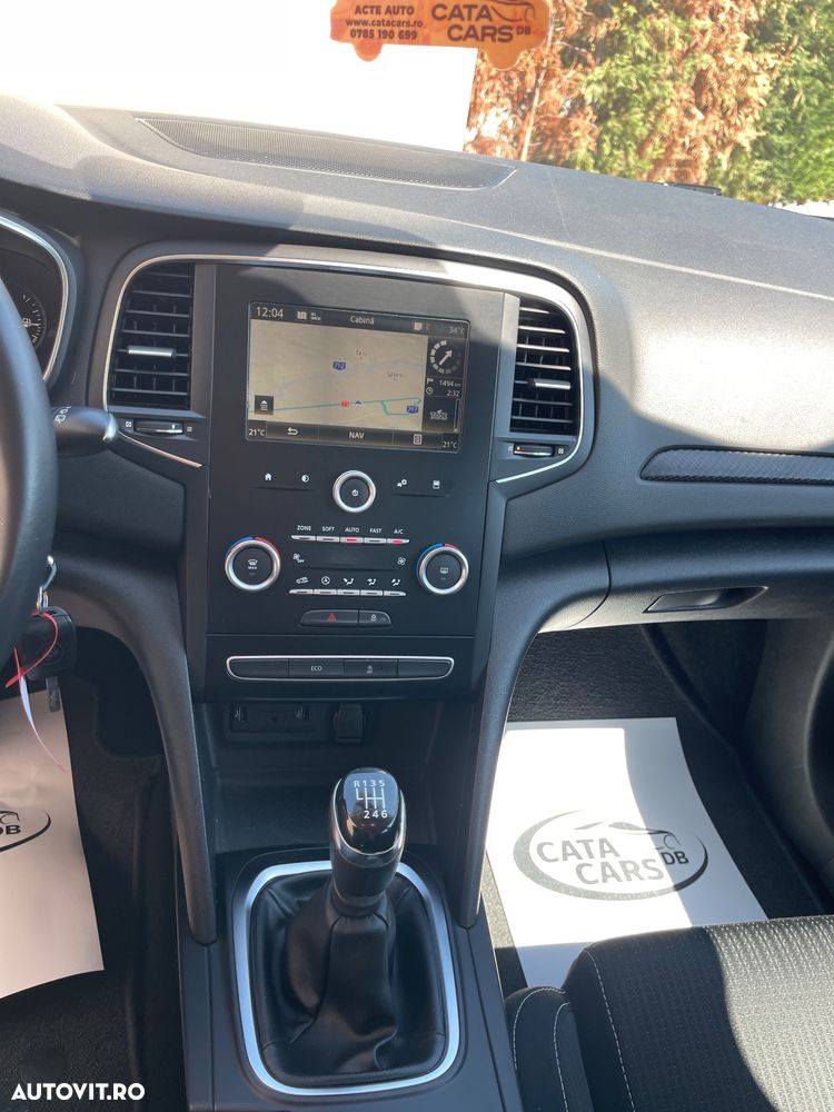 Renault Megane ENERGY TCe 130 INTENS - 33