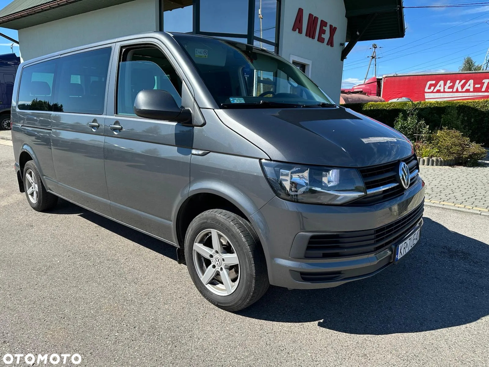 Volkswagen Caravelle 2.0 TDI L1 Comfortline DSG - 2