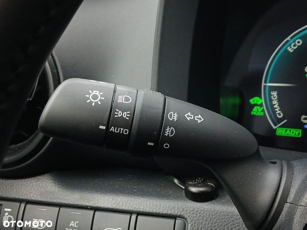Toyota C-HR - 31