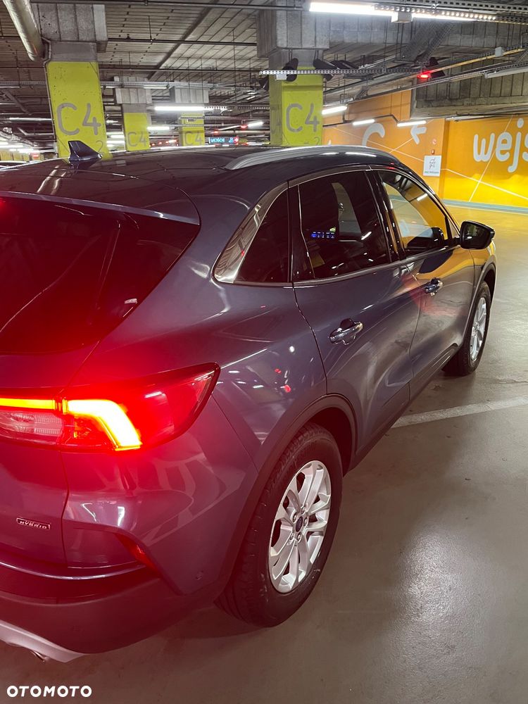 Ford Kuga - 3