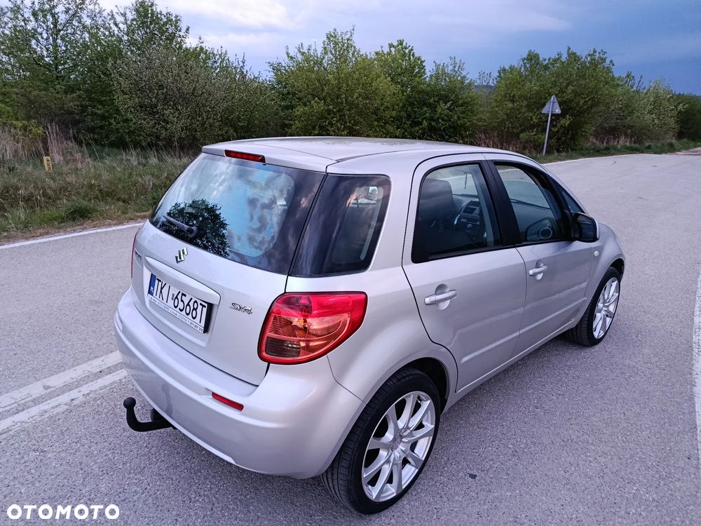 Suzuki SX4 1.6 VVT 4x2 Comfort - 18