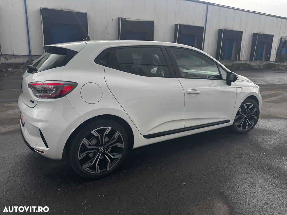 Renault Clio V E-Tech 145 Evolution - 9