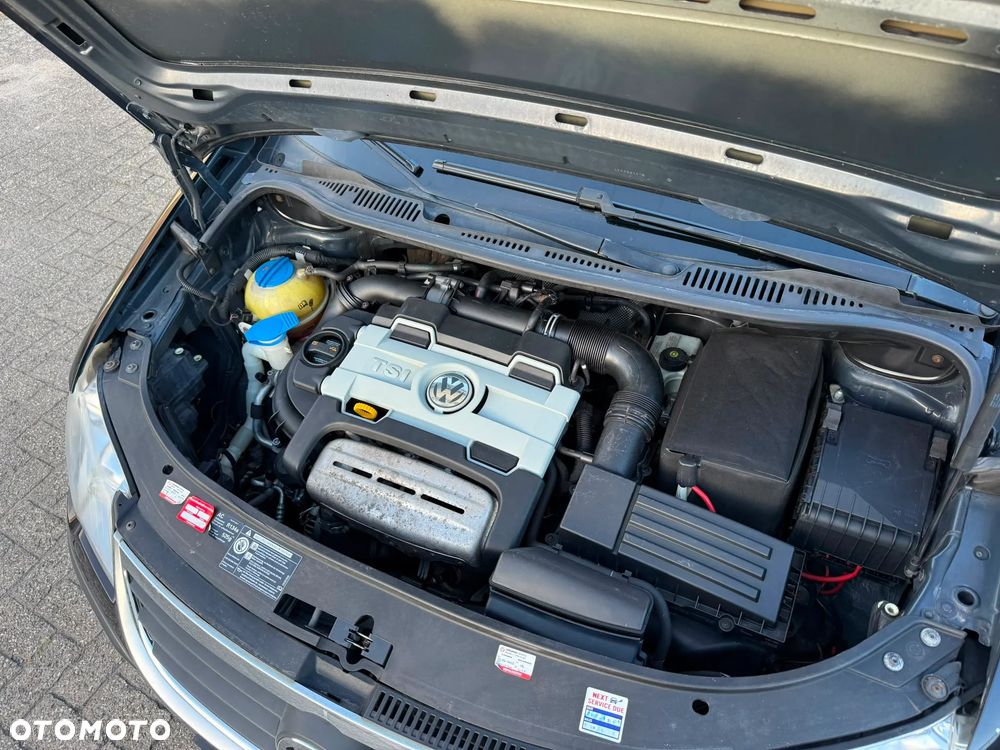 Volkswagen Touran 1.4 TSI DSG Cross - 22