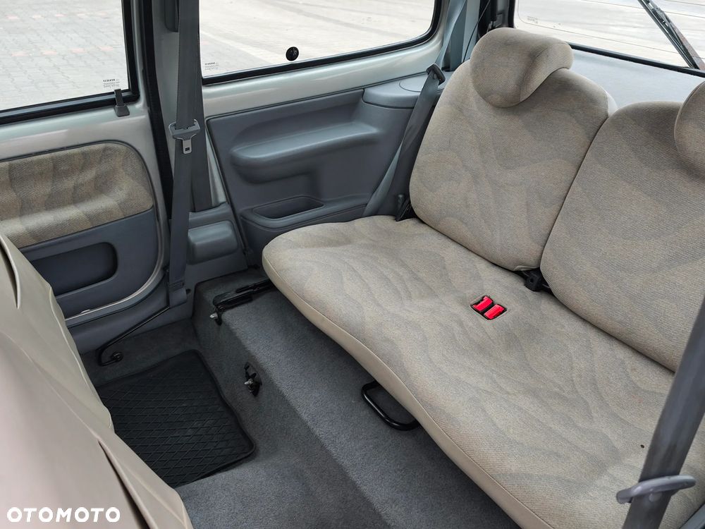 Renault Twingo 1.2 - 23