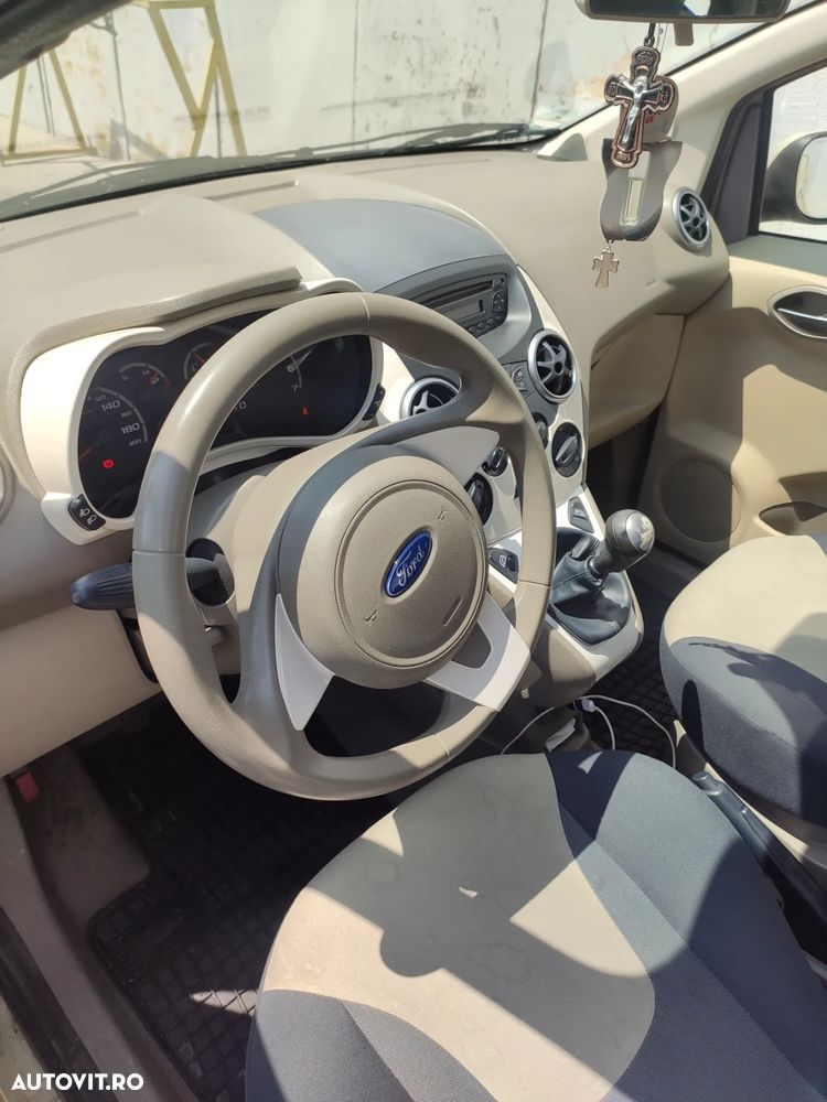 Ford Ka 1.2i Ambiente - 1