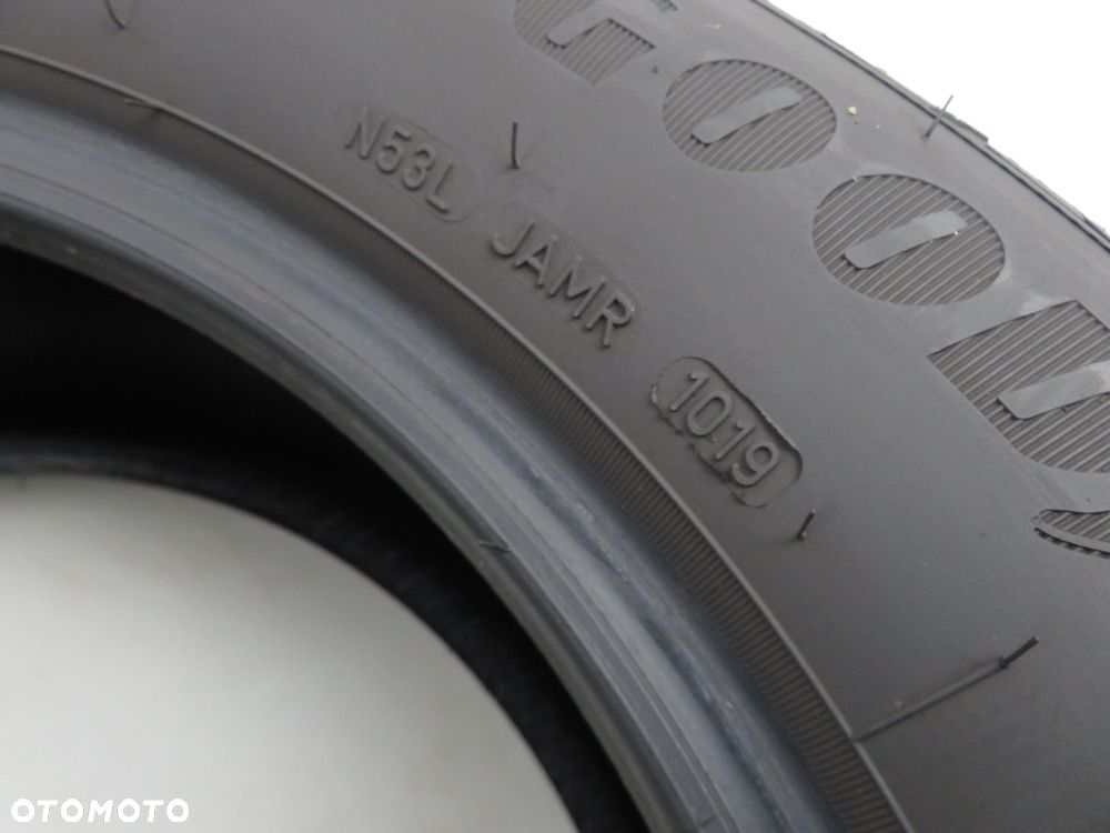 2x 235/55R18 OPONY SUV CALOROCZNE Goodyear  Vector 4Seasons GEN2 - 3