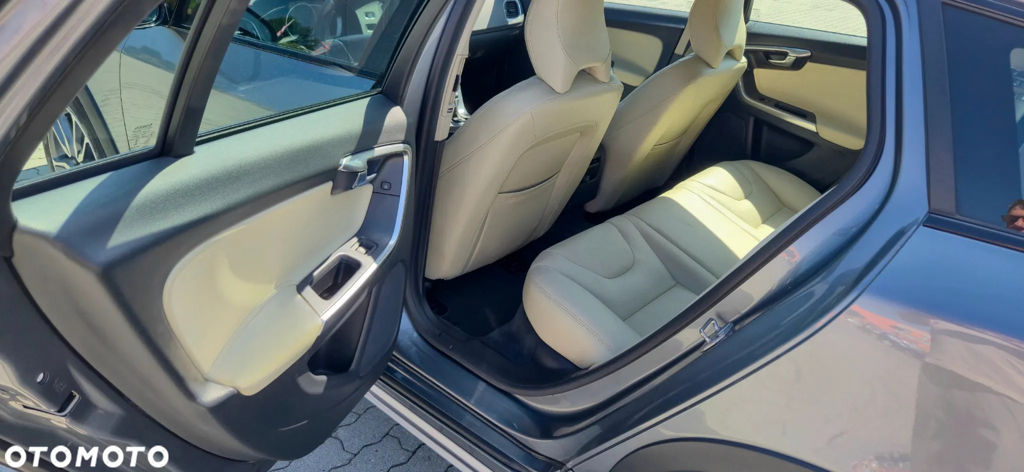 Volvo V60 Cross Country T5 AWD Summum - 10