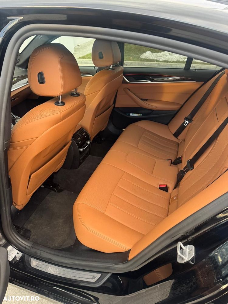 BMW Seria 5 520d Aut. Sport Line - 13