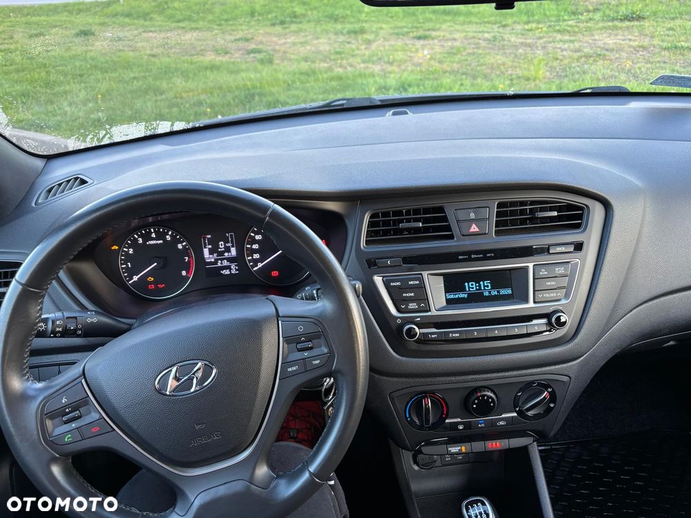 Hyundai i20 1.2 GO - 8