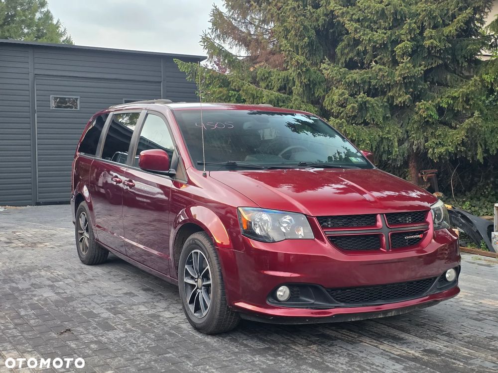 Dodge Grand Caravan 3.6 R/T - 1