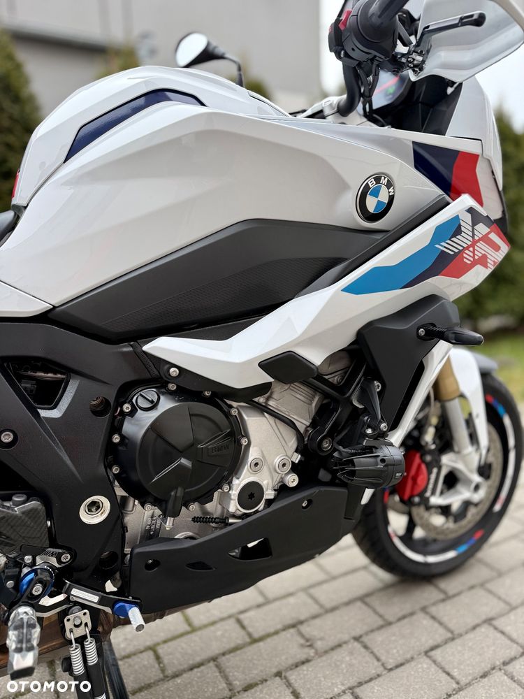 BMW XR - 11