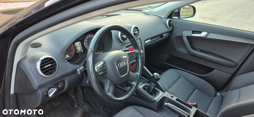 Audi A3 Sportback - 11