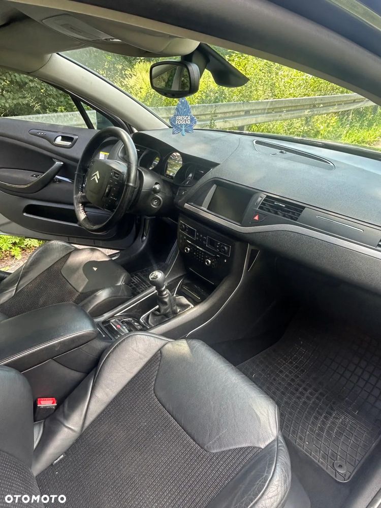 Citroën C5 HDi 135 Exclusive - 22