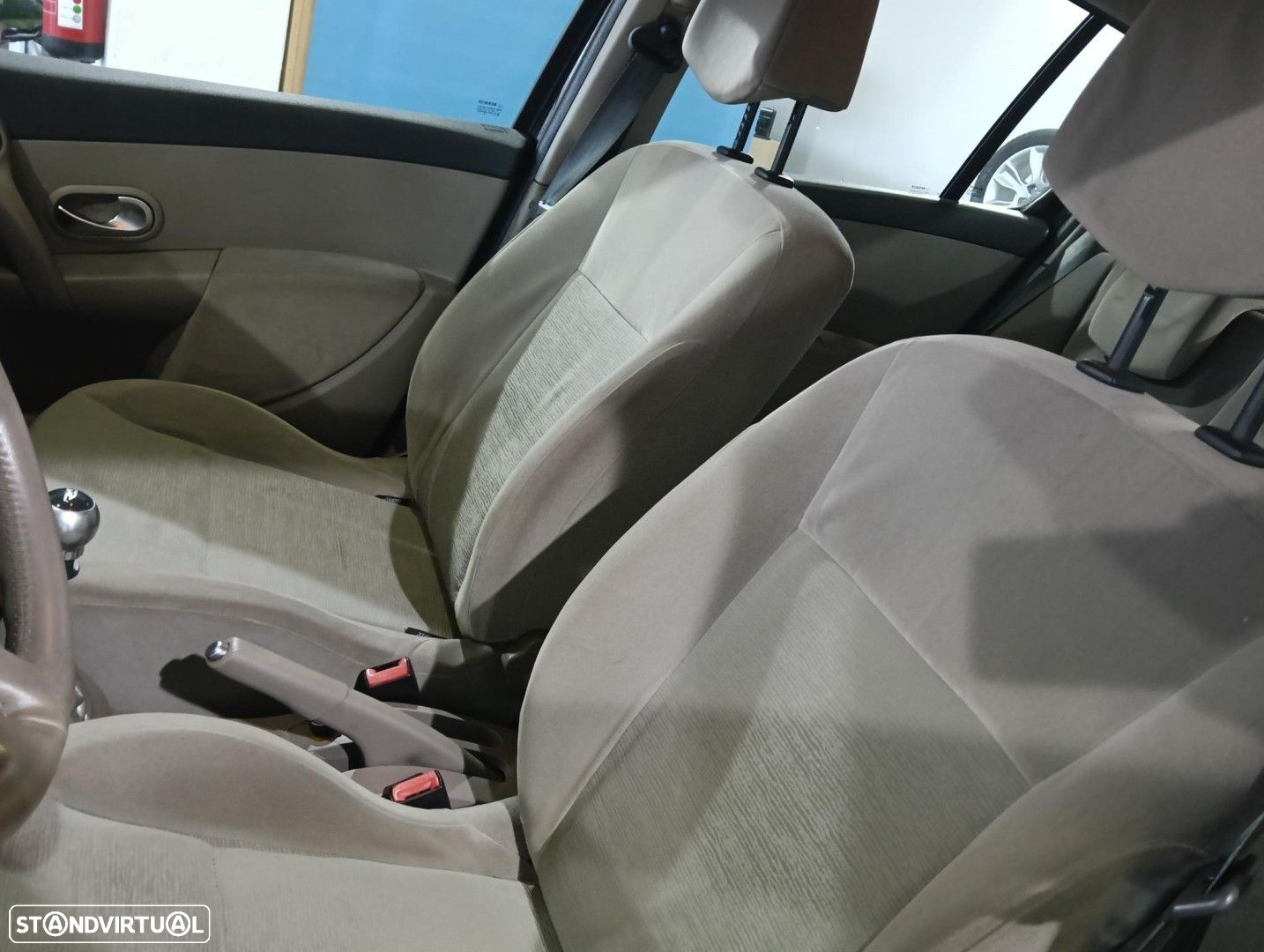 Renault Clio 1.5 dCi Privilège Luxe - 14