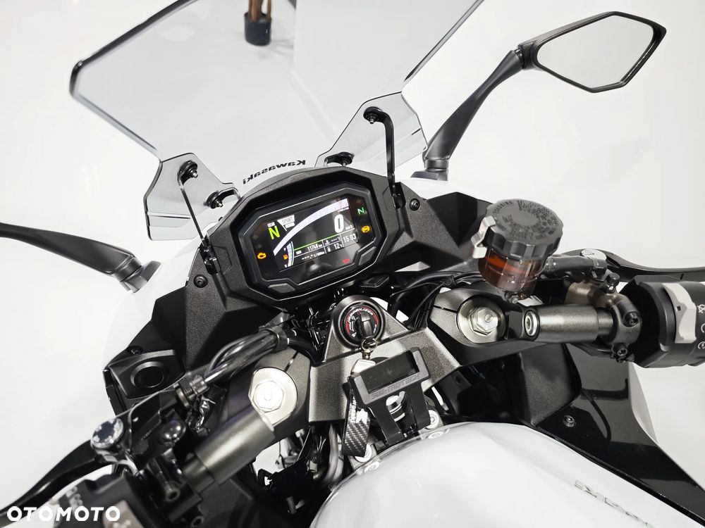 Kawasaki Ninja 1000 SX - 6