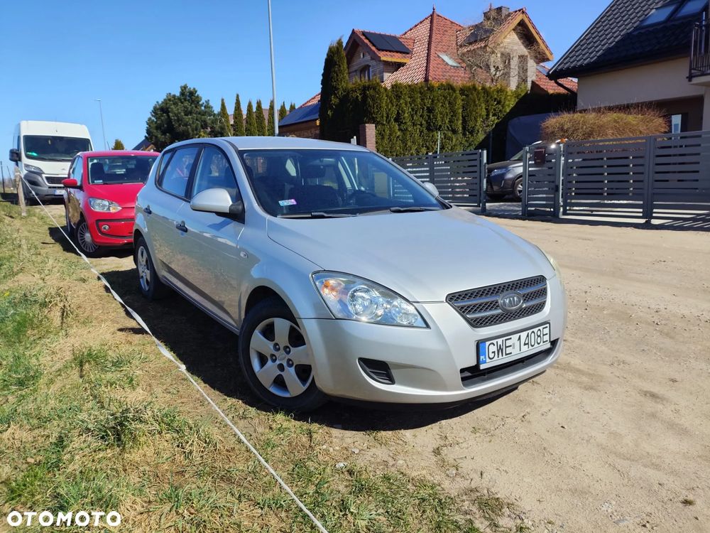 Kia Ceed 1.4 Comfort + - 8