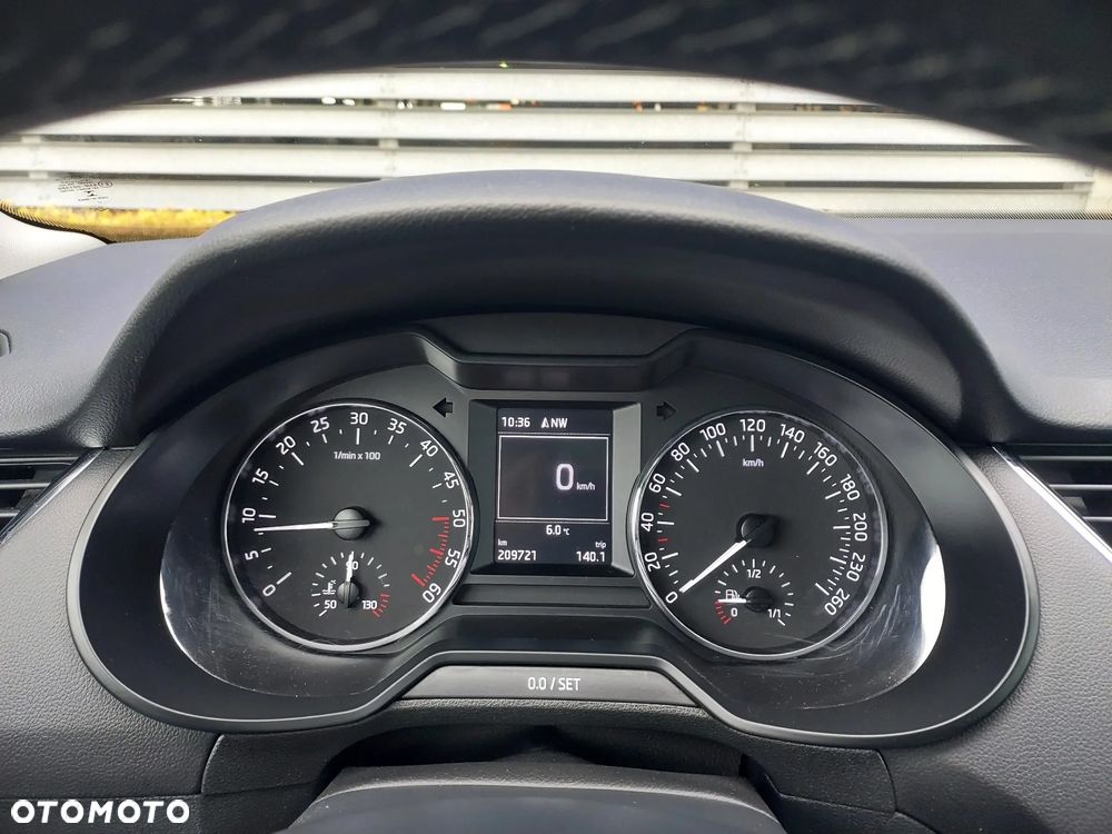 Skoda Octavia 2.0 TDI Elegance - 38