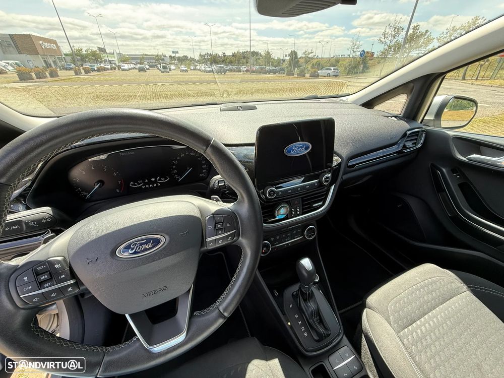 Ford Fiesta 1.0 EcoBoost Powershift Titanium - 6