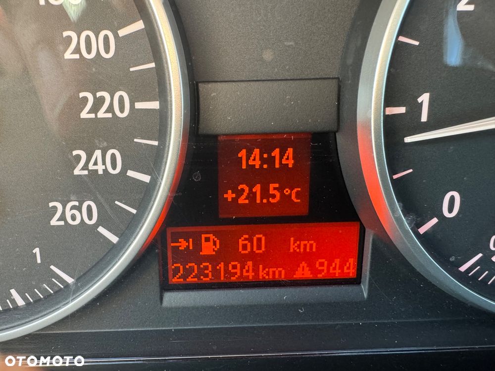 BMW Seria 3 320i - 10