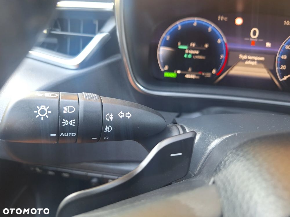 Toyota Corolla - 22
