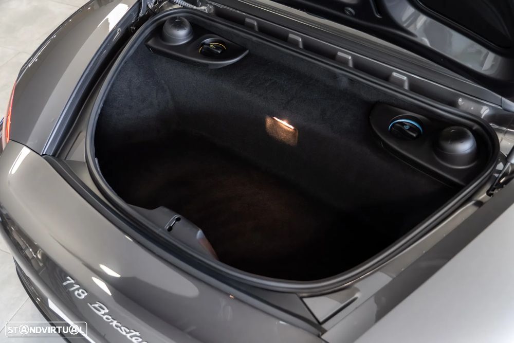 Porsche 718 Boxster 2.0 PDK - 27