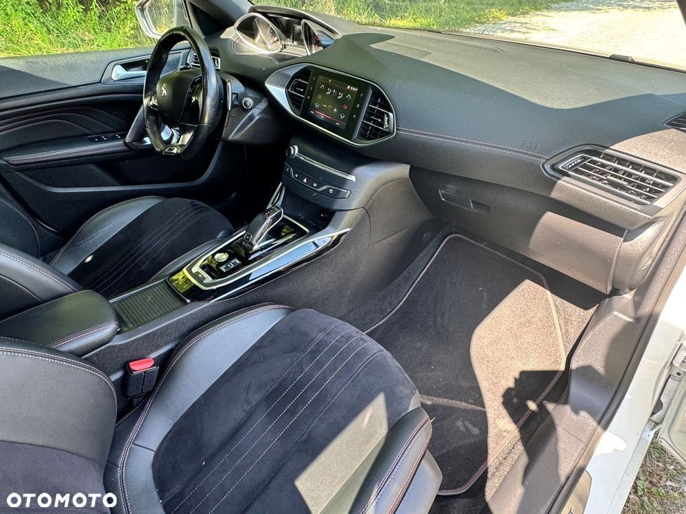 Peugeot 308 - 22