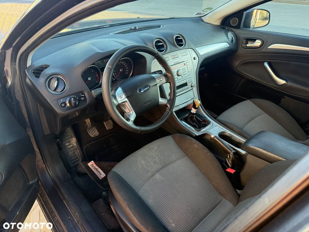 Ford Mondeo 2.0 TDCi Titanium - 9