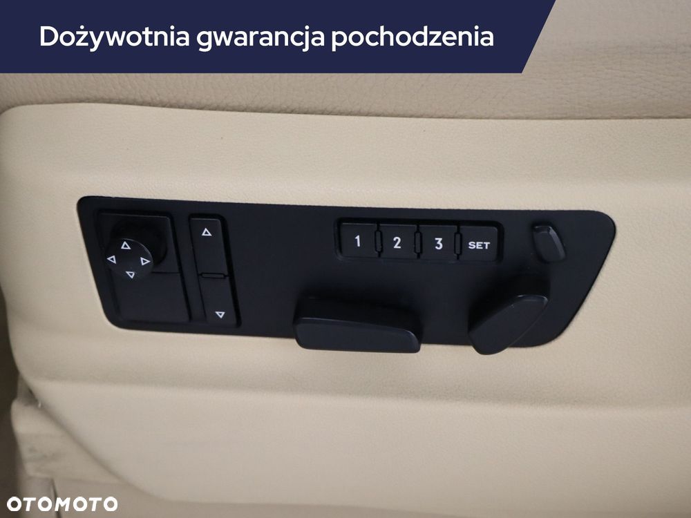 Volkswagen Touareg - 21