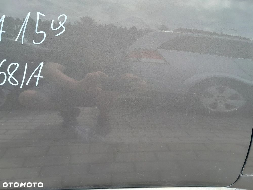 Alfa Romeo 159 Drzwi Prawe Przednie Prawy Przód Kolor: 568/A - 5