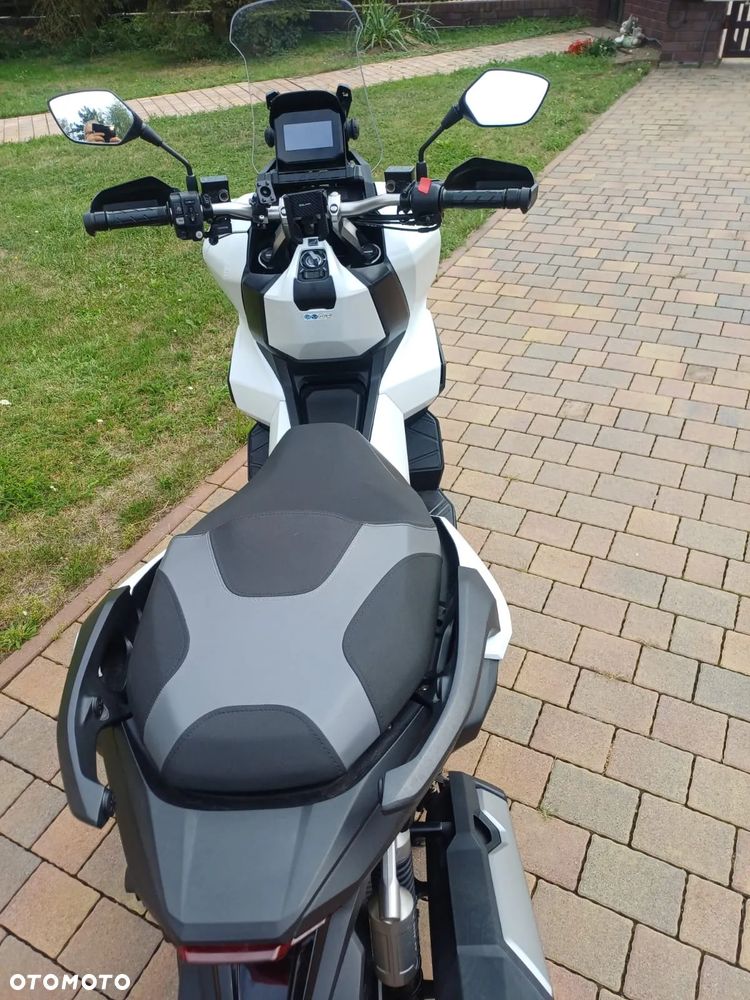 Honda ADV350 - 5