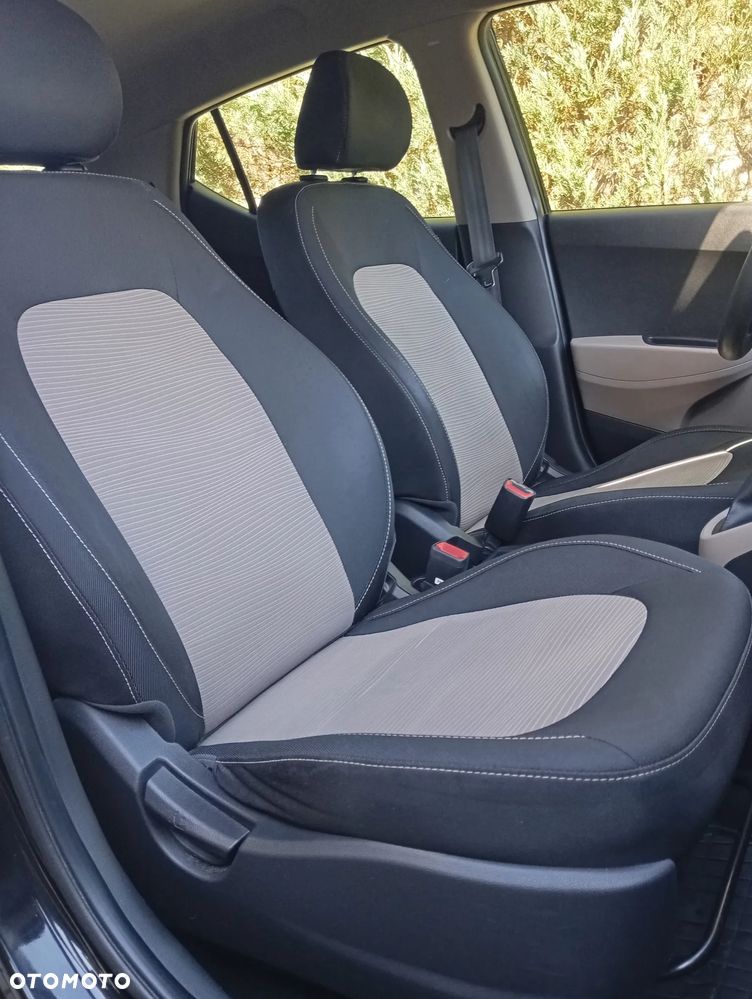 Hyundai i10 - 10