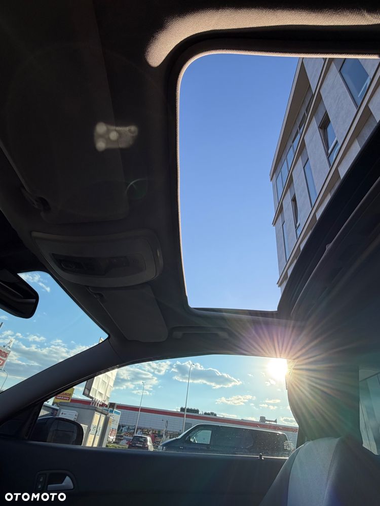 Volvo C30 2.0D Momentum - 14