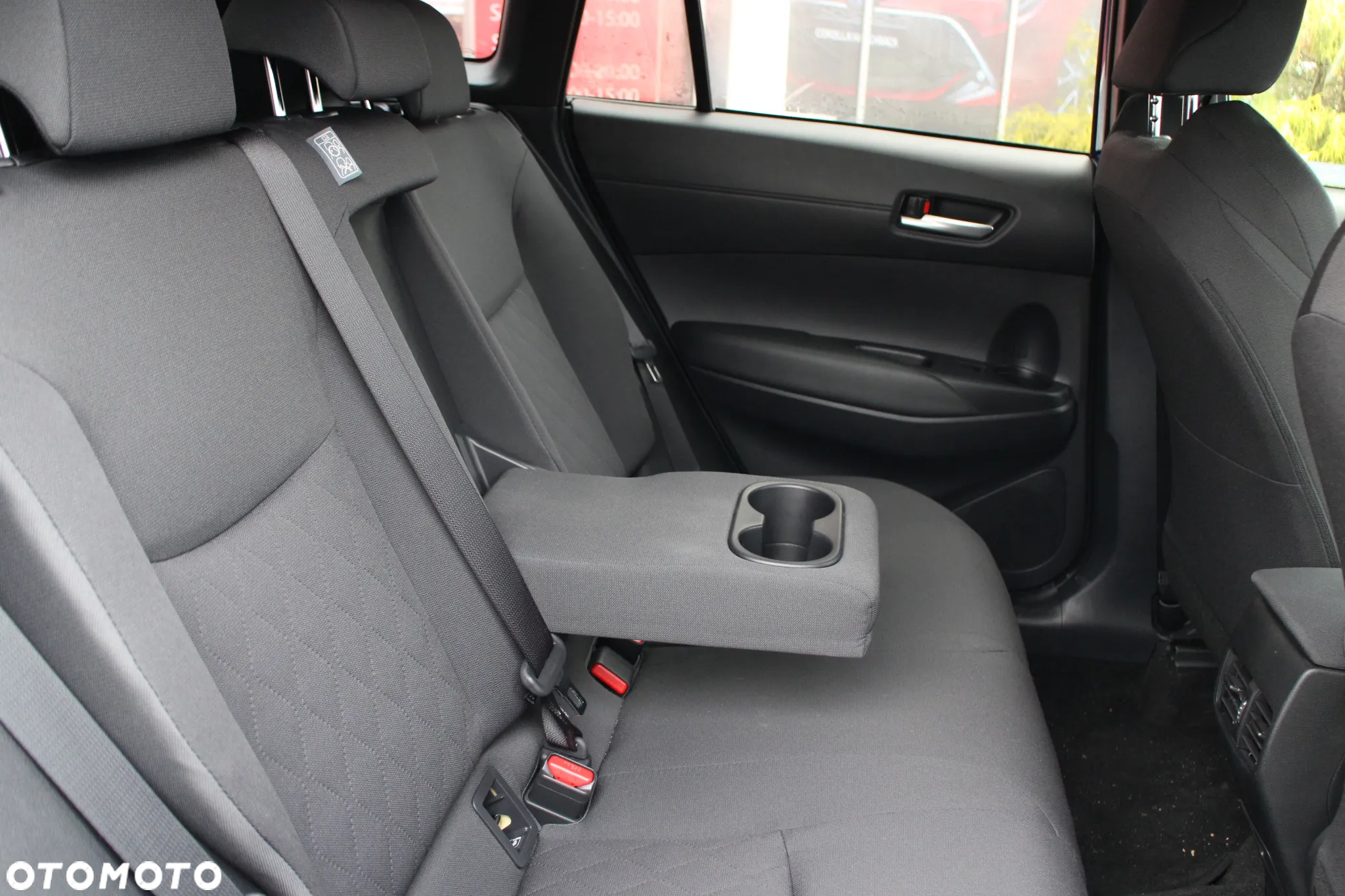 Toyota Corolla 2.0 Hybrid Style - 13