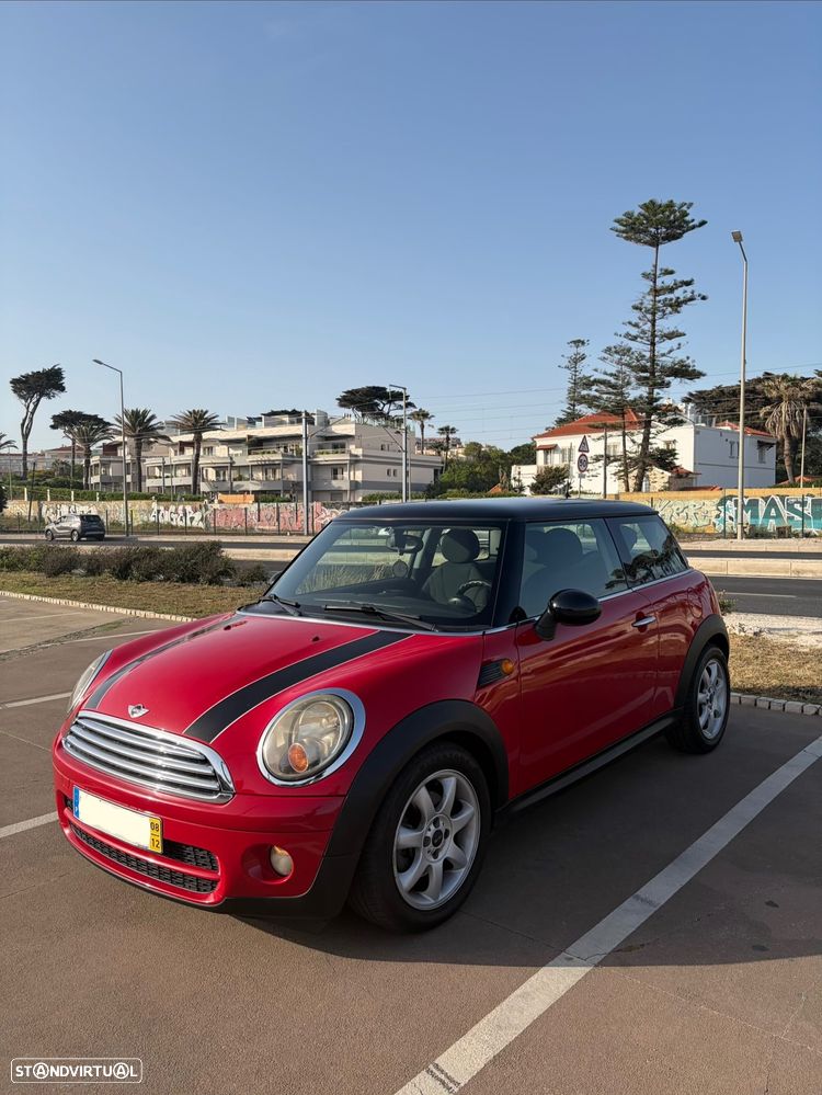 MINI 3 Portas Cooper D - 1