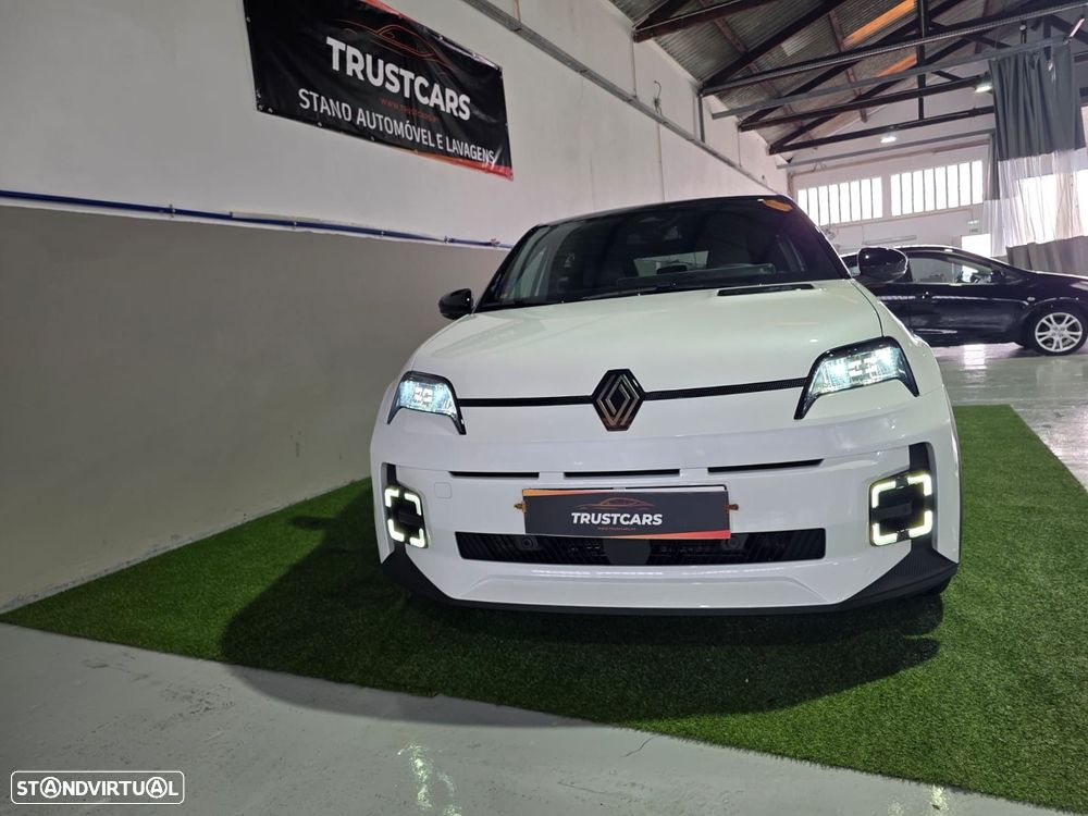 Renault 5 E-Tech - 4