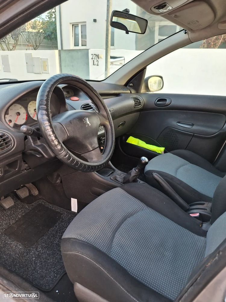 Peugeot 206 SW - 5