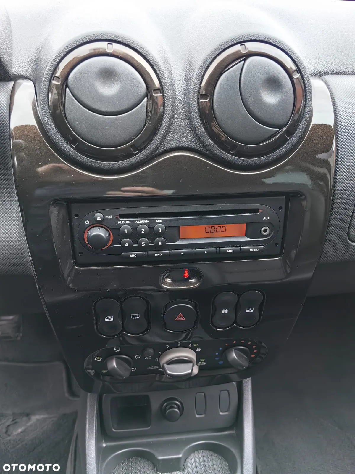 Dacia Duster dCi 110 FAP 4x2 Laureate - 15