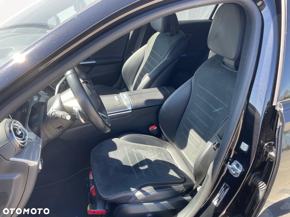 Mercedes-Benz Klasa C 200 d mHEV AMG - 11